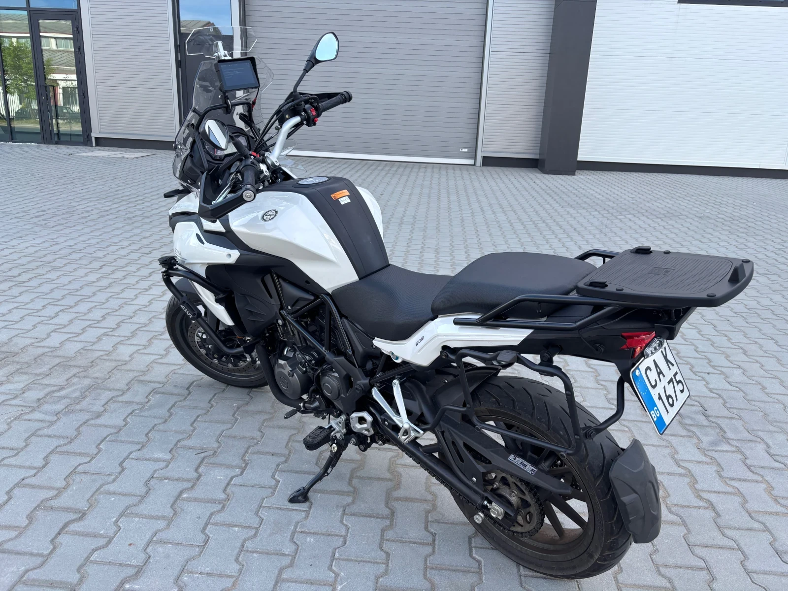 Benelli 500 TRK 502 ABS A2 + 3 куфара Givi - изображение 3
