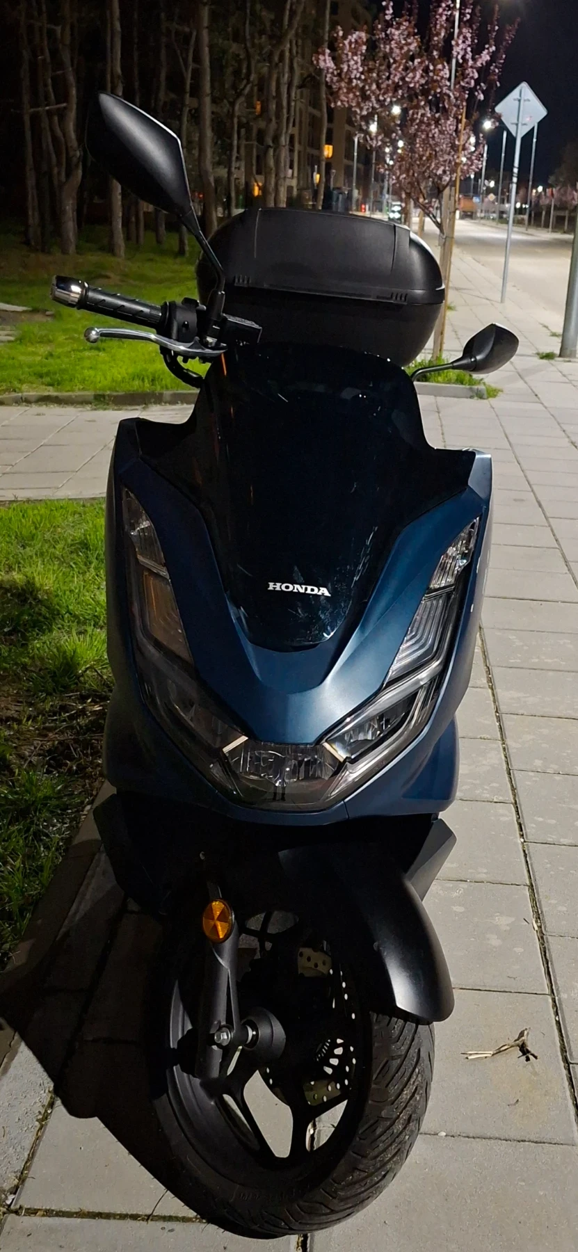 Honda Pcx Honda Pcx 125 Keyless start-stop ABS Traction Cont | Mobile.bg � ����������� 2