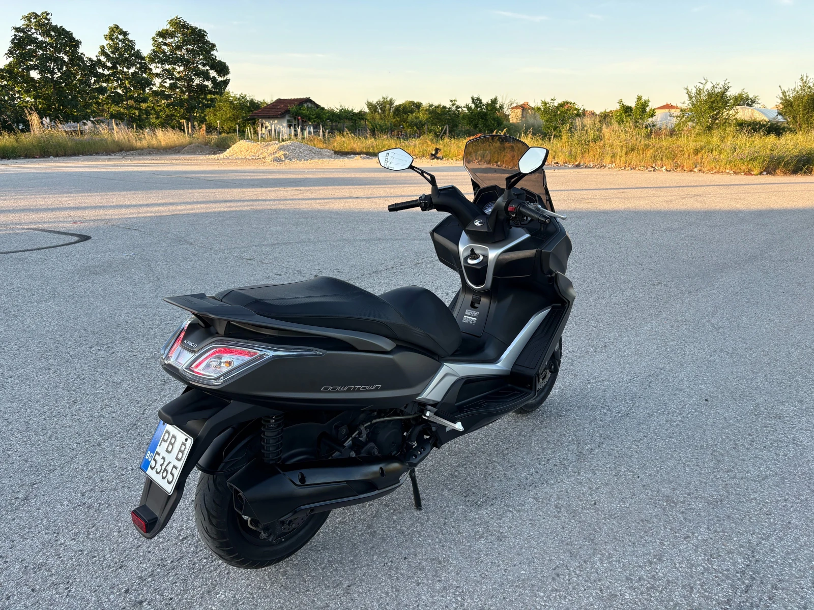 Kymco Downtown 350i 2022г., снимка 7 - Мотоциклети и мототехника - 54807973