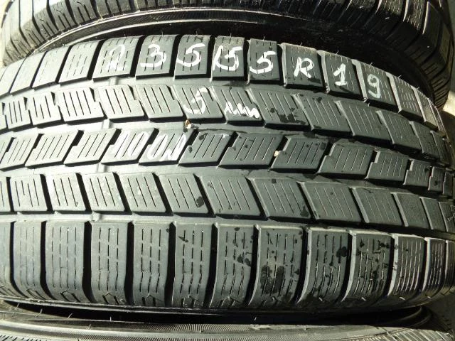 Гуми Всесезонни 235/55R19, снимка 5 - Гуми и джанти - 9744169