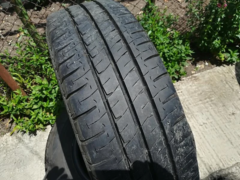 Гуми Летни 215/70R15, снимка 2 - Гуми и джанти - 21692206