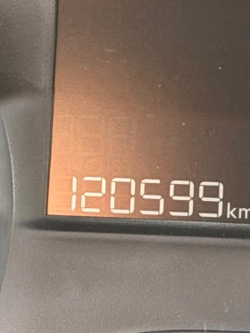 Peugeot 208, снимка 9