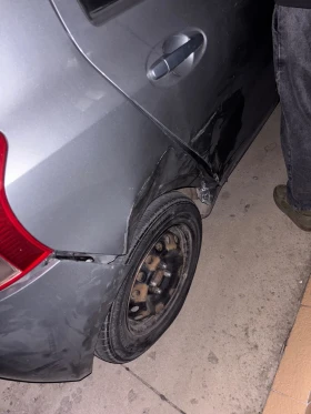 Toyota Yaris Мултимедия и задна камера, снимка 14