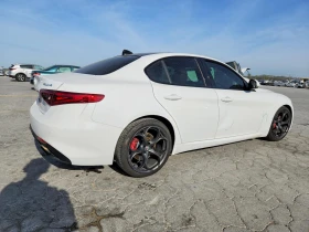 Alfa Romeo Giulia * TI* SPORT* КОЖА* ПОДГРЕВ* HARMAN KARDON* , снимка 3