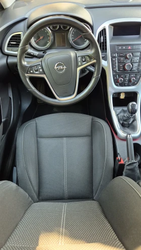 Opel Astra 1.4 turbo бензин-газ, снимка 9