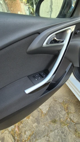 Opel Astra 1.4 turbo бензин-газ, снимка 11