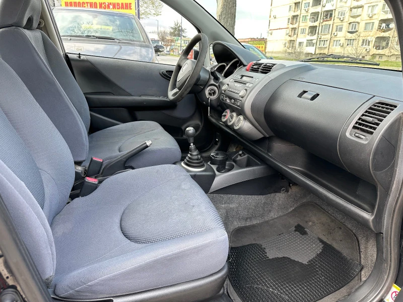 Honda Jazz, снимка 8 - Автомобили и джипове - 40253031