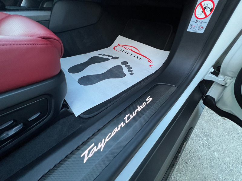 Porsche Taycan TURBO S/CAM/NAVI/PANO/СОБСТВЕН ЛИЗИНГ, снимка 17 - Автомобили и джипове - 43350629