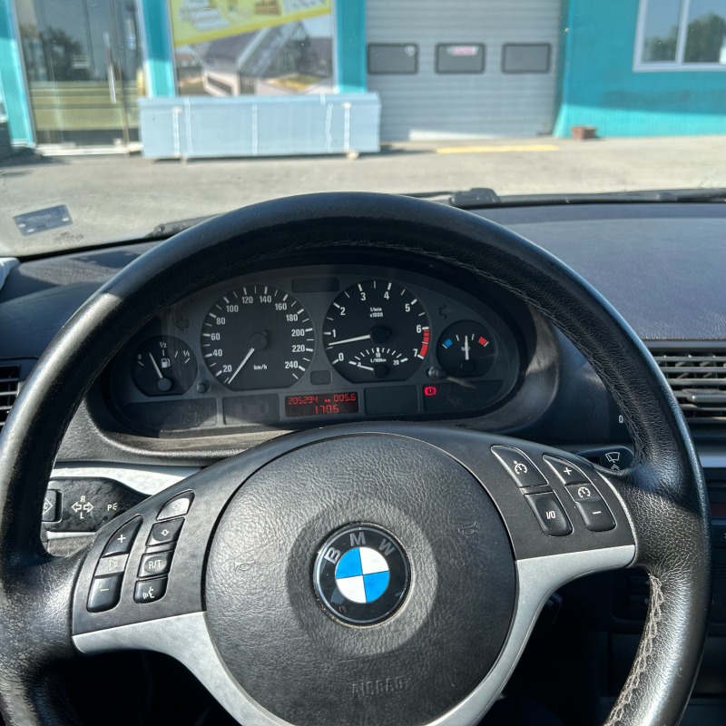 BMW 320 E46, снимка 9 - Автомобили и джипове - 46257692