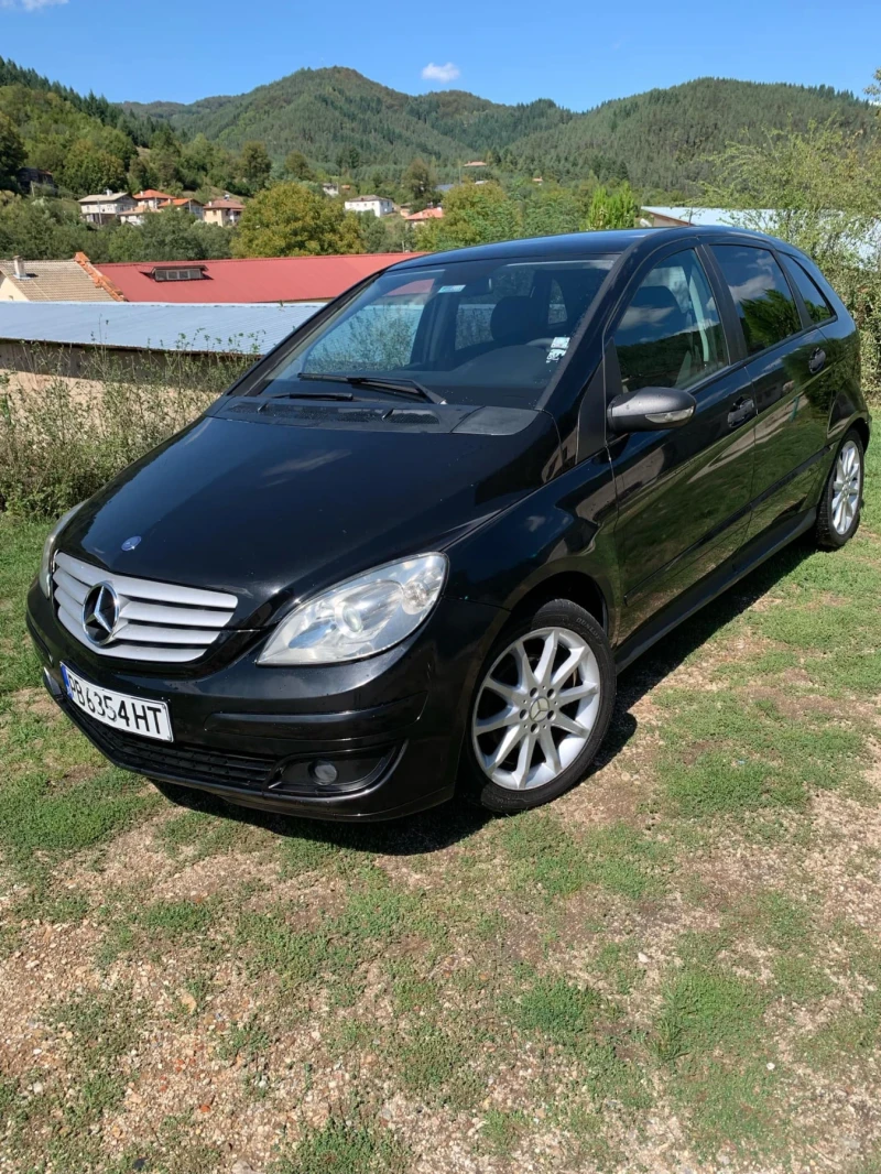 Mercedes-Benz B 180, снимка 1 - Автомобили и джипове - 47683180