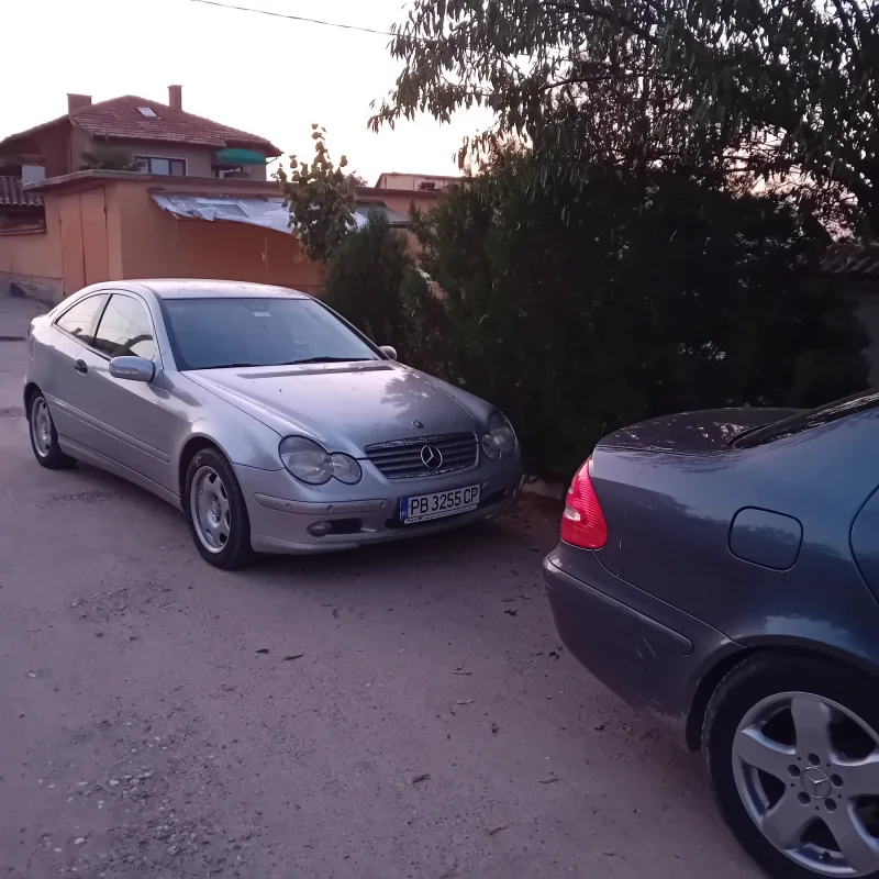 Mercedes-Benz C 180, снимка 12 - Автомобили и джипове - 48739306