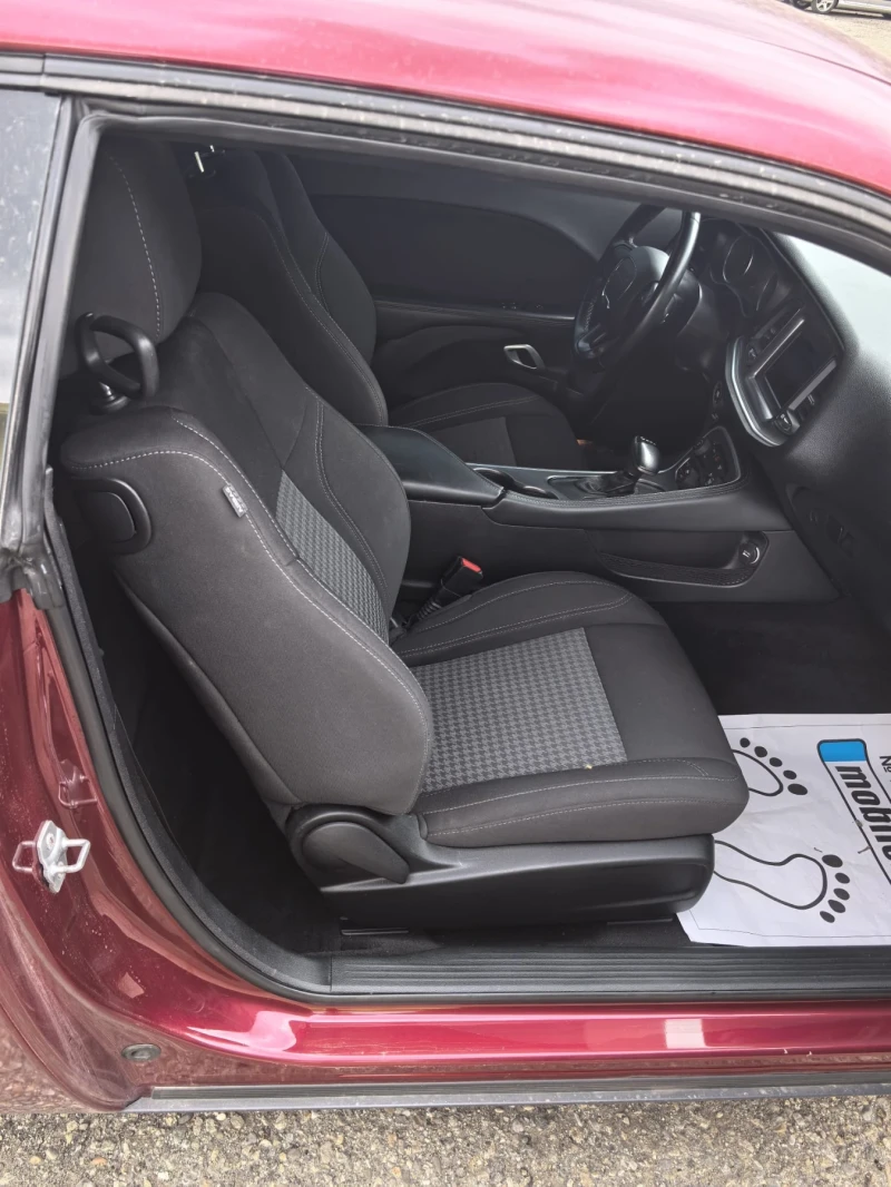 Dodge Challenger, снимка 9 - Автомобили и джипове - 50722674