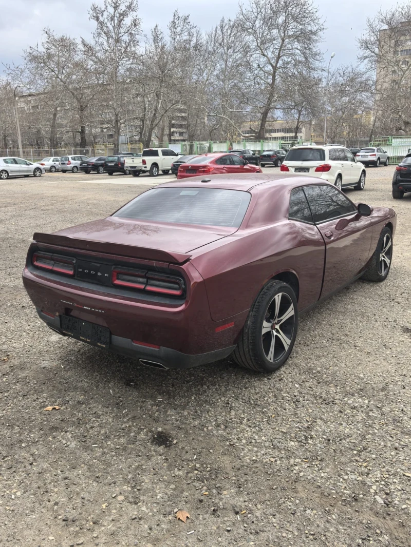 Dodge Challenger, снимка 11 - Автомобили и джипове - 50722674