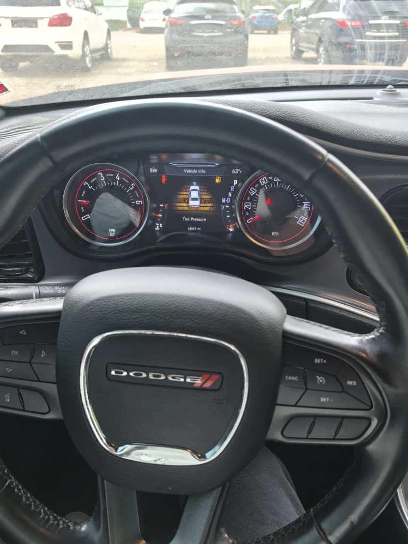 Dodge Challenger, снимка 8 - Автомобили и джипове - 50722674