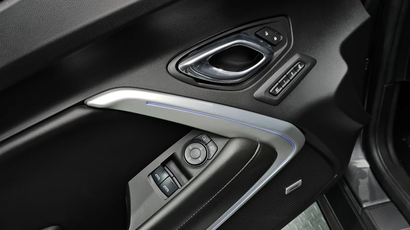 Chevrolet Camaro S6 6.2 V8, снимка 12 - Автомобили и джипове - 51903681