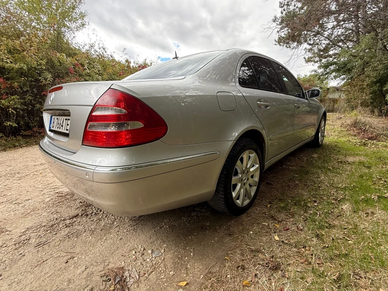 Mercedes-Benz E 500 4 matic, снимка 5 - Автомобили и джипове - 52395953