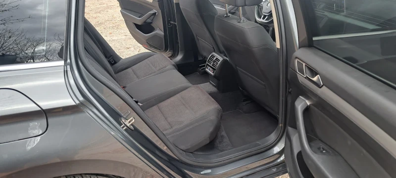 VW Passat B8, снимка 11 - Автомобили и джипове - 52195113