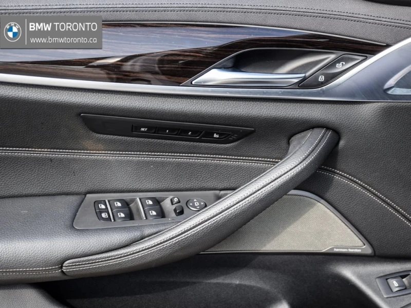 BMW 550 * M550i xDrive * CARFAX * ЦЕНА ДО БЪЛГАРИЯ, снимка 12 - Автомобили и джипове - 52667274