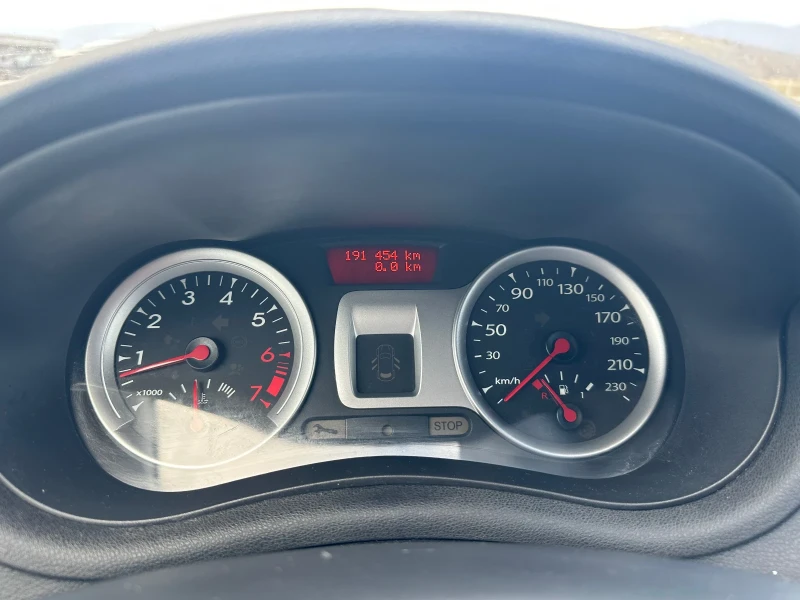 Renault Clio 1.2* Газов инж.* Нави, снимка 15 - Автомобили и джипове - 53021073