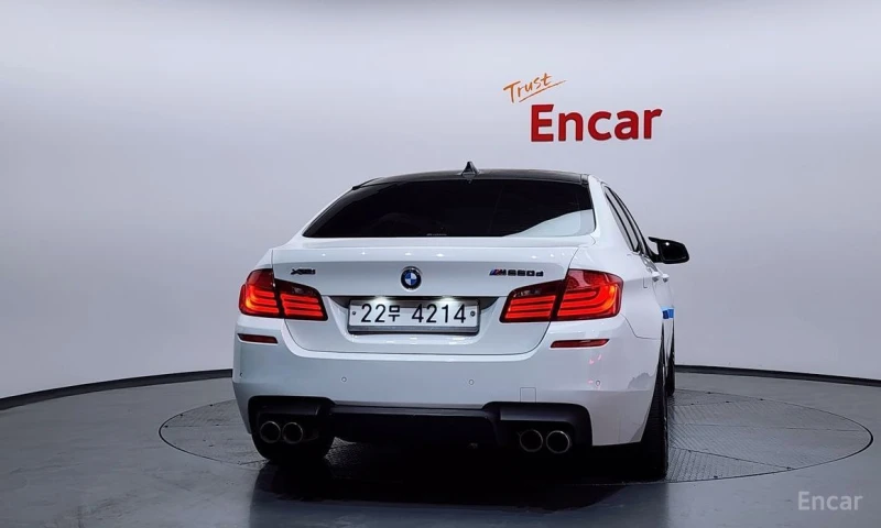 BMW 520, снимка 4 - Автомобили и джипове - 53044399