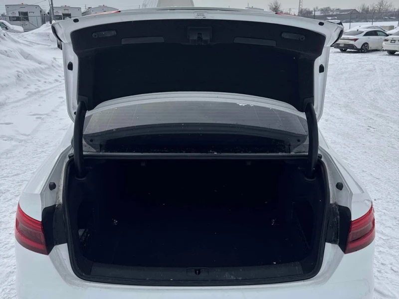 Audi A4 * Komfort * ПОДГРЕВИ* ШИБИДАХ, снимка 14 - Автомобили и джипове - 53387682