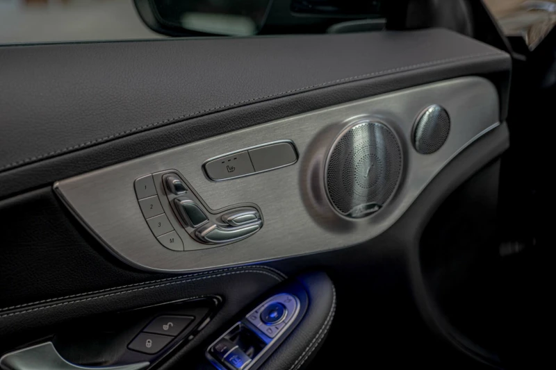 Mercedes-Benz C 43 AMG Coupe/4Matic/Пано/Амбиент/Камера 360/Burmester/, снимка 5 - Автомобили и джипове - 53405621