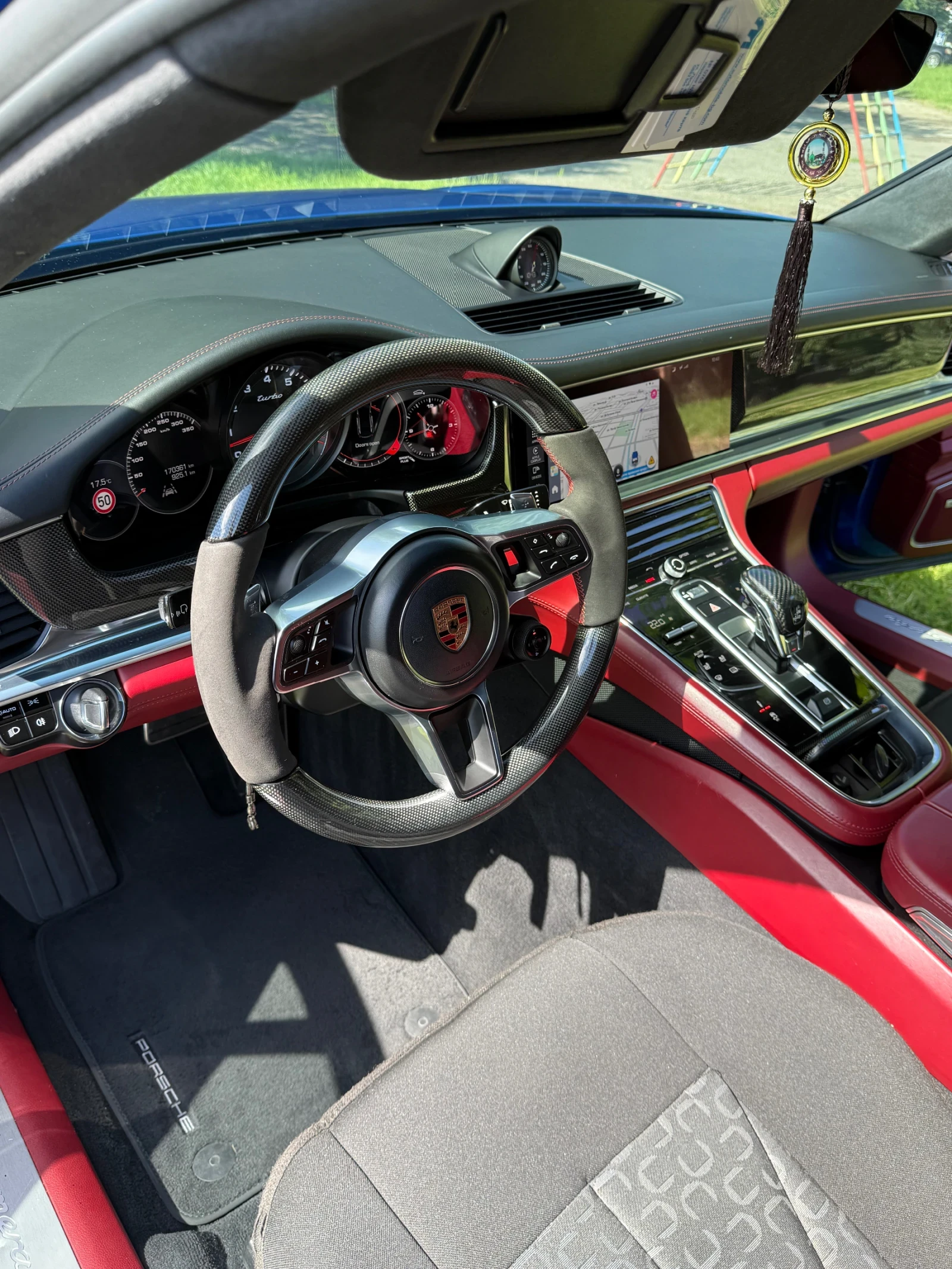 Porsche Panamera Turbo carbon ceramic brake Гаранционен до 2027 , снимка 9 - Автомобили и джипове - 54992134