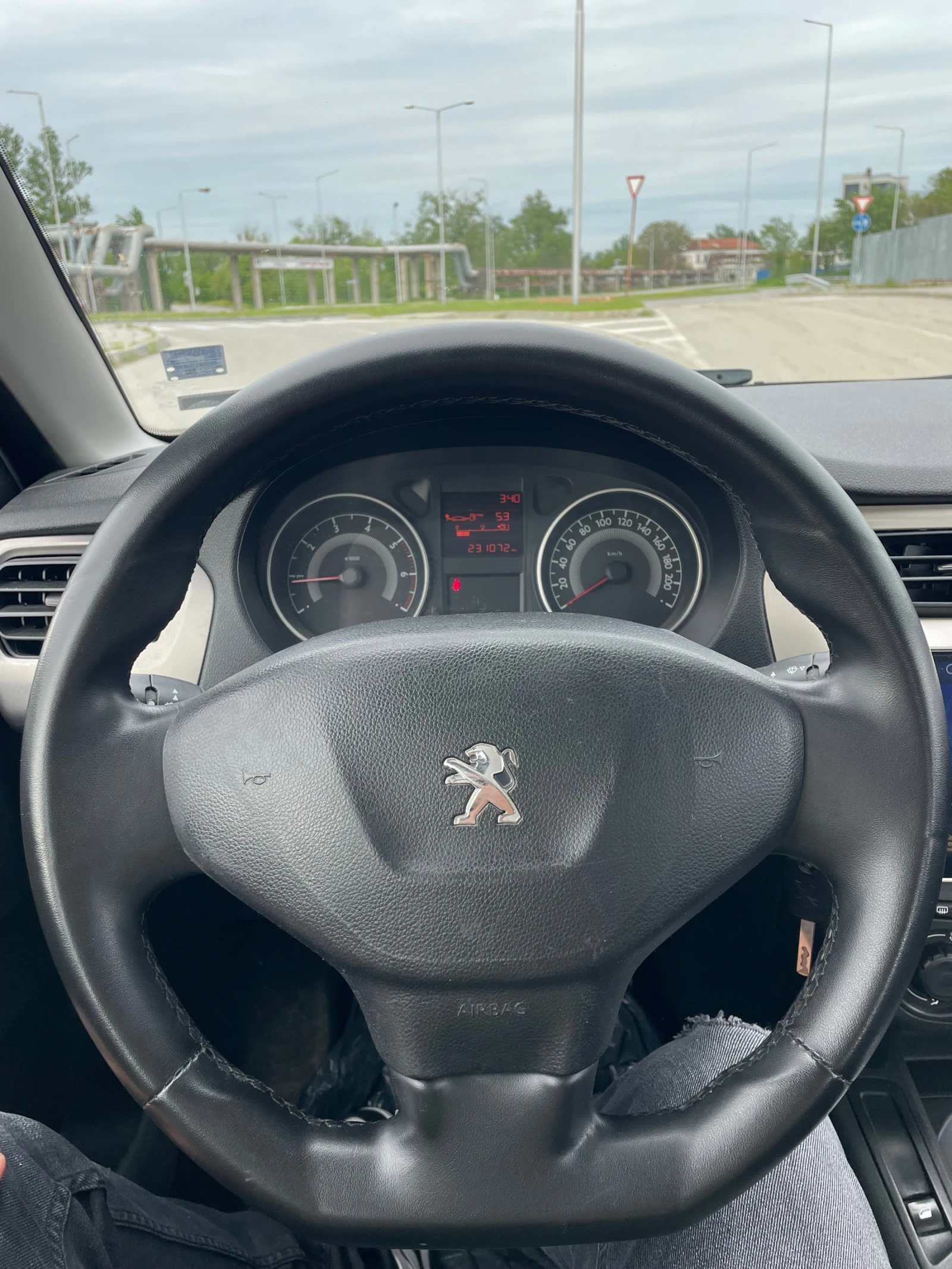 Peugeot 301 2013 1.6hdi 90к.с. РЕГИСТРИРАН, ОБСЛУЖЕН - изображение 7