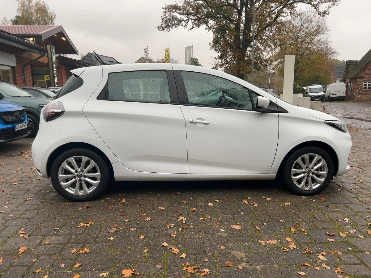 Renault Zoe 52kWh_Камера_Климатр_прeд/заден парктр._Подгреви - изображение 6
