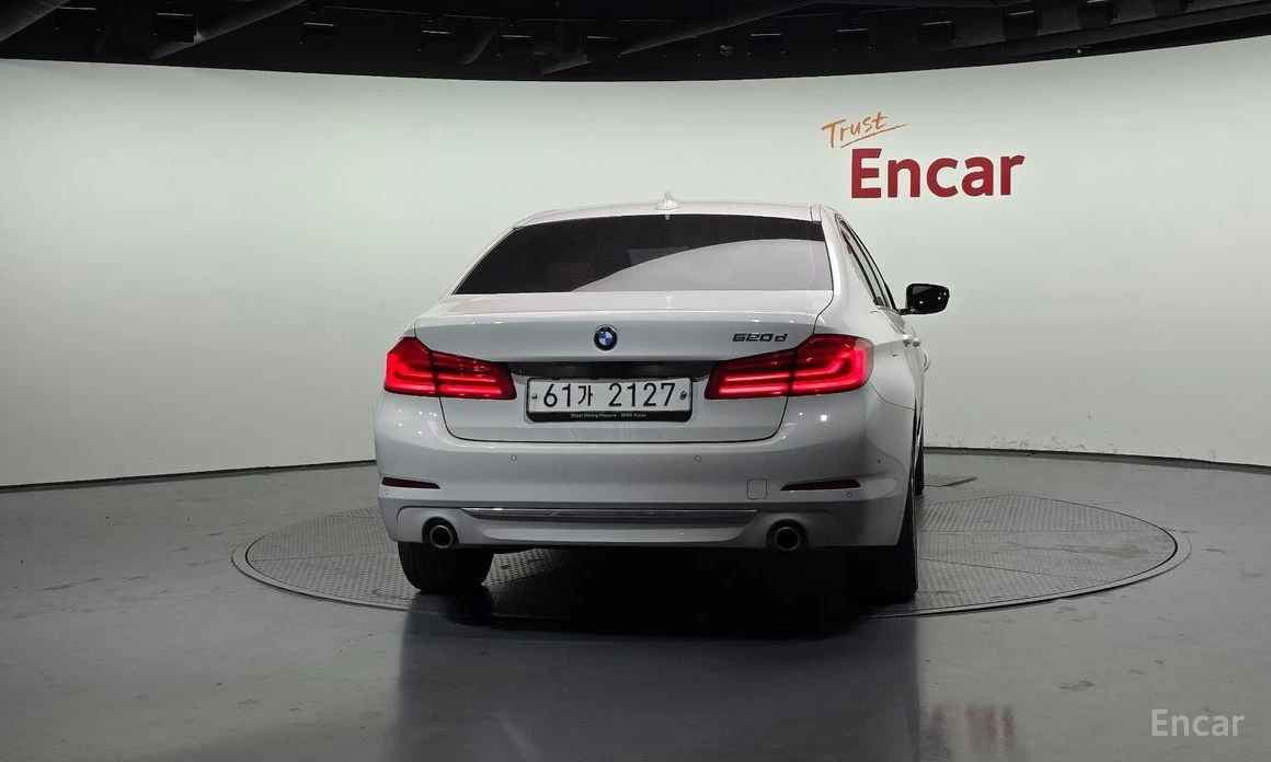 BMW 520  - изображение 4