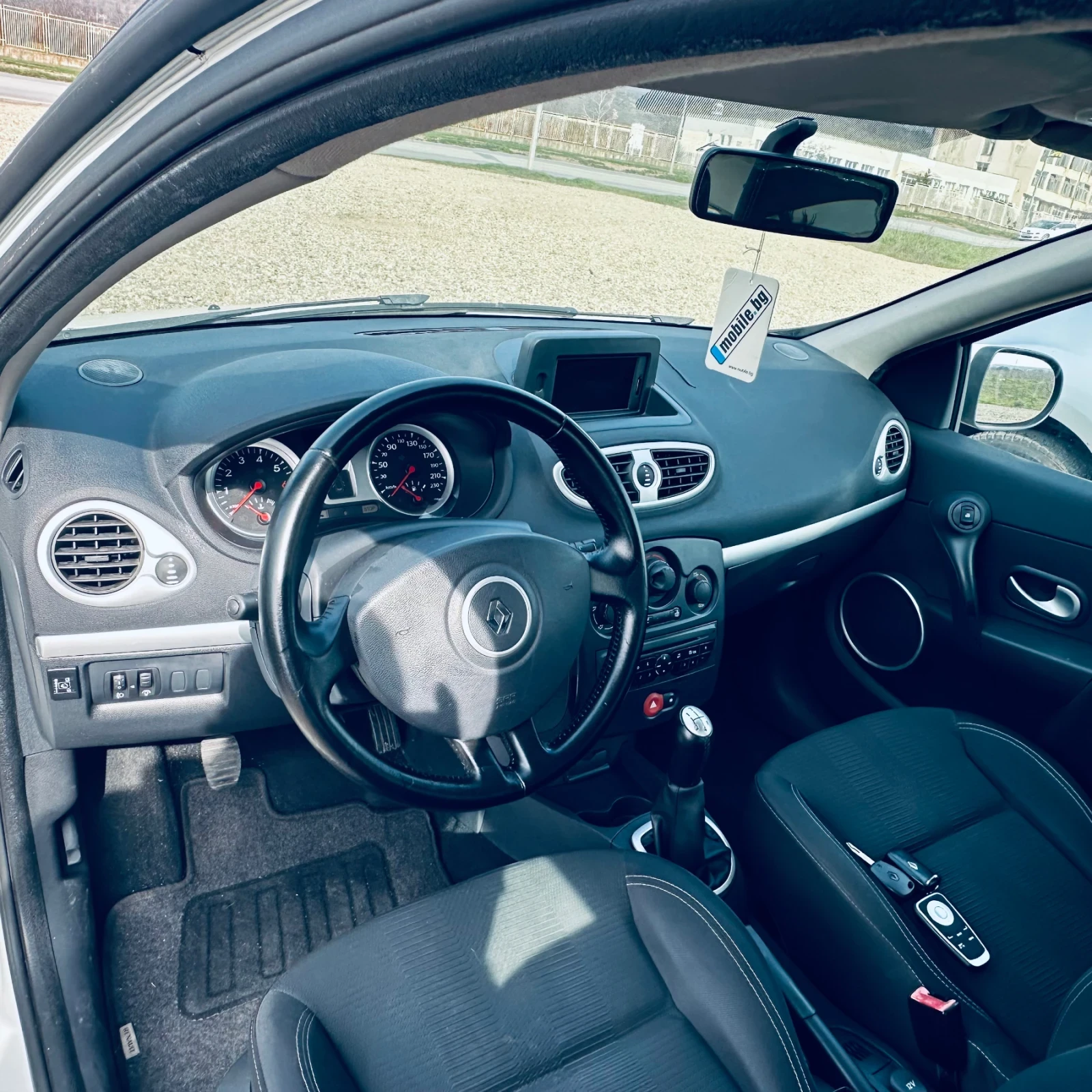 Renault Clio 1.2* ����� ���.* ���� | Mobile.bg � ����������� 10