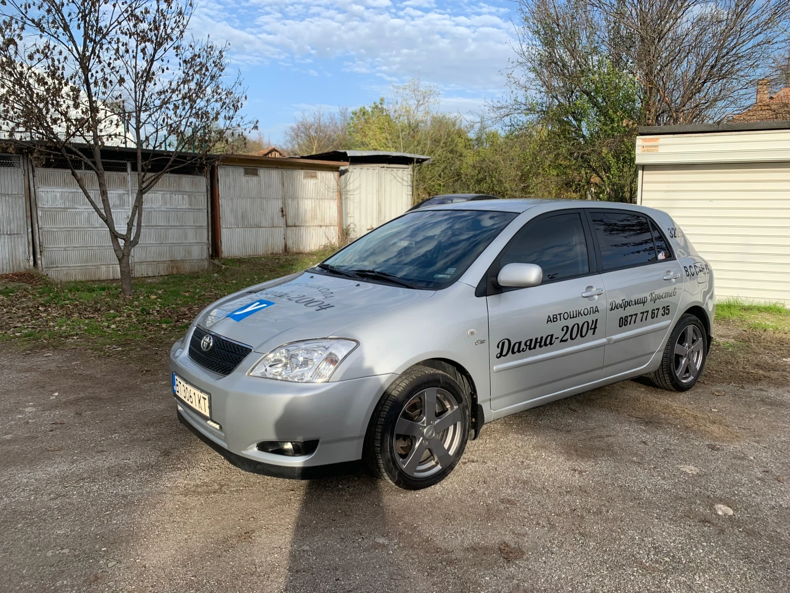 Toyota Corolla 2.0 D4D 90 hp - изображение 2