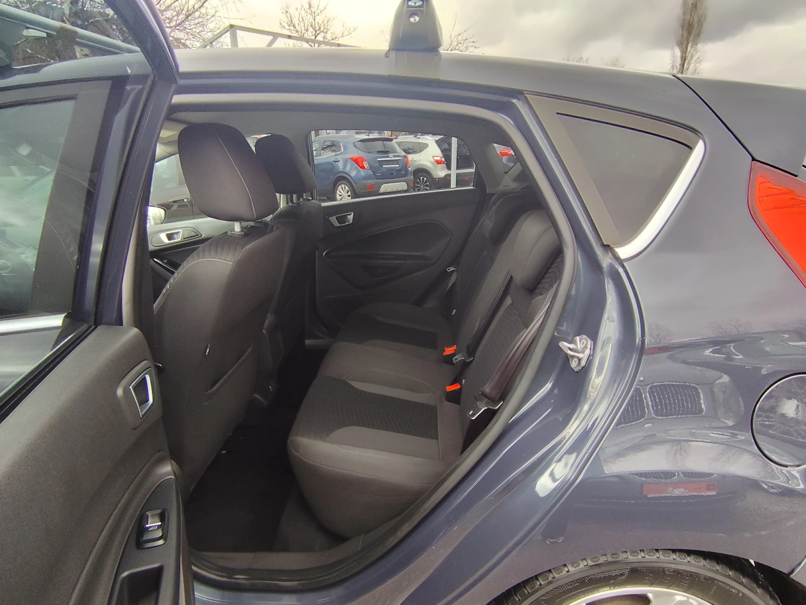 Ford Fiesta 1.5TDCi* LED* TITANIUM* EURO5B* KLIMATRINIK*  - изображение 10