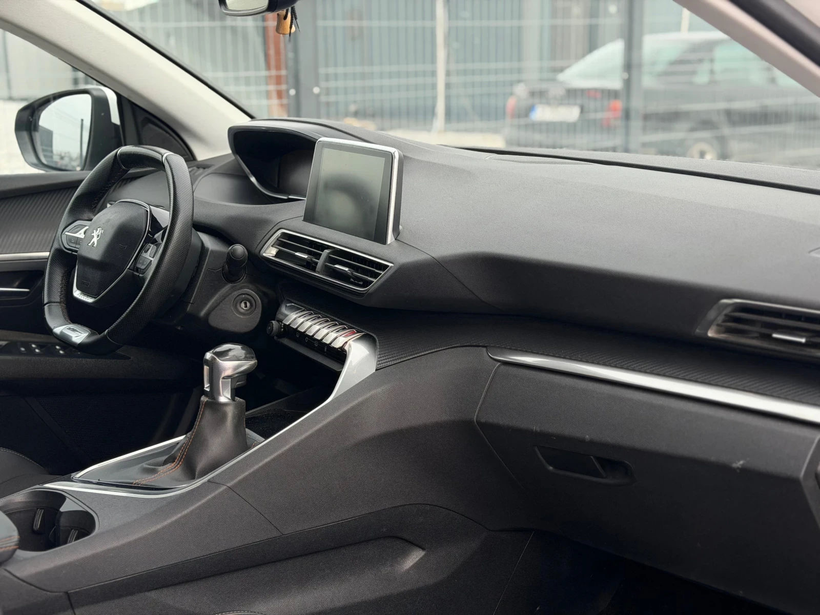 Peugeot 3008 1.6 HDi 120 к.с / GT - Line  - изображение 8