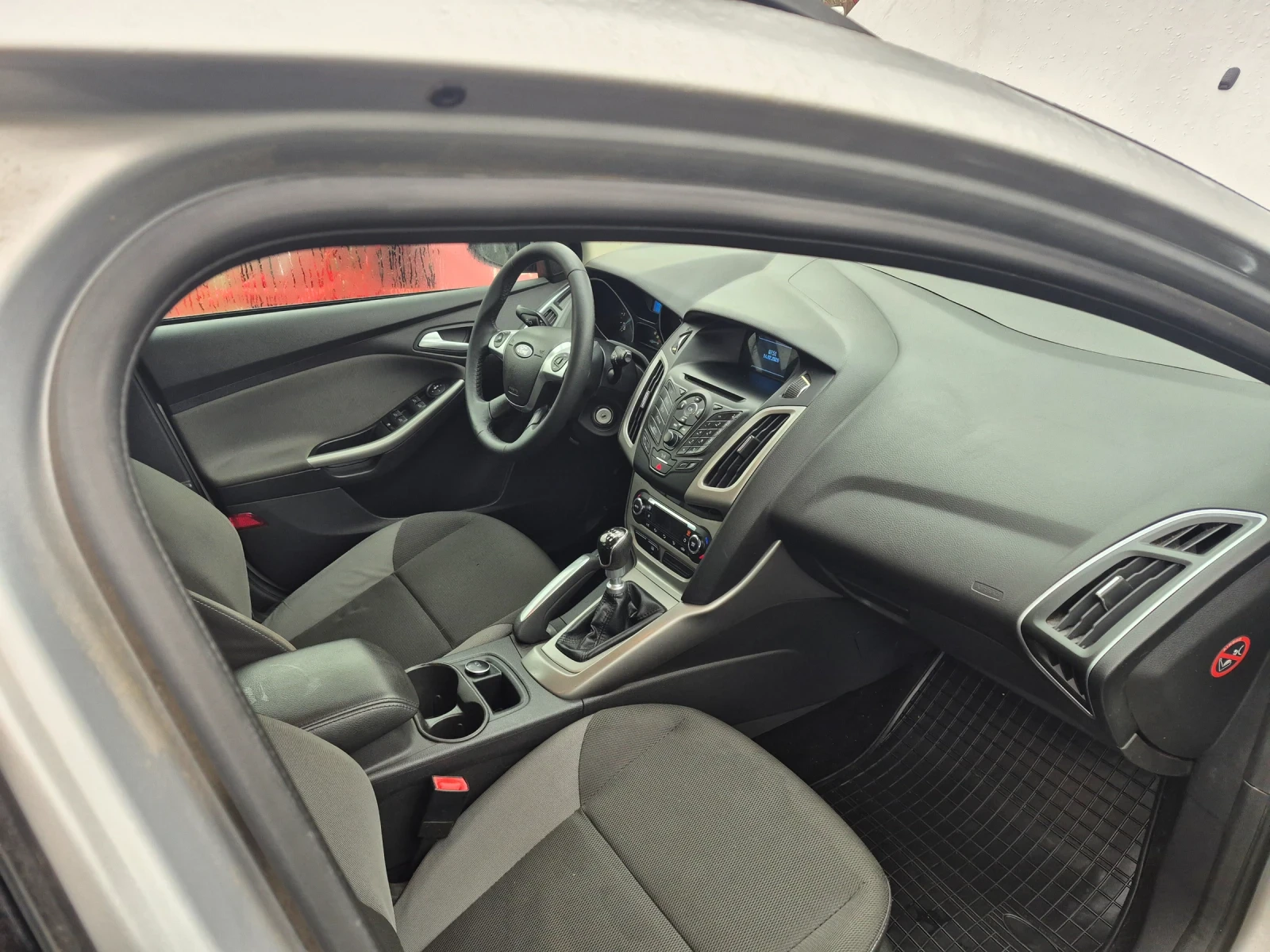 Ford Focus 2013 г 1.6 /95 кс - изображение 9