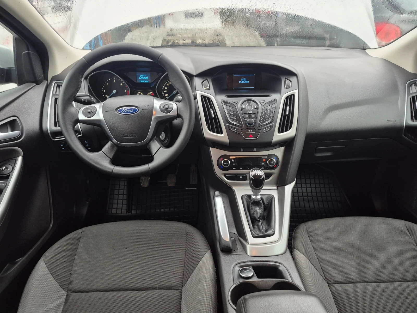 Ford Focus 2013 г 1.6 /95 кс - изображение 10