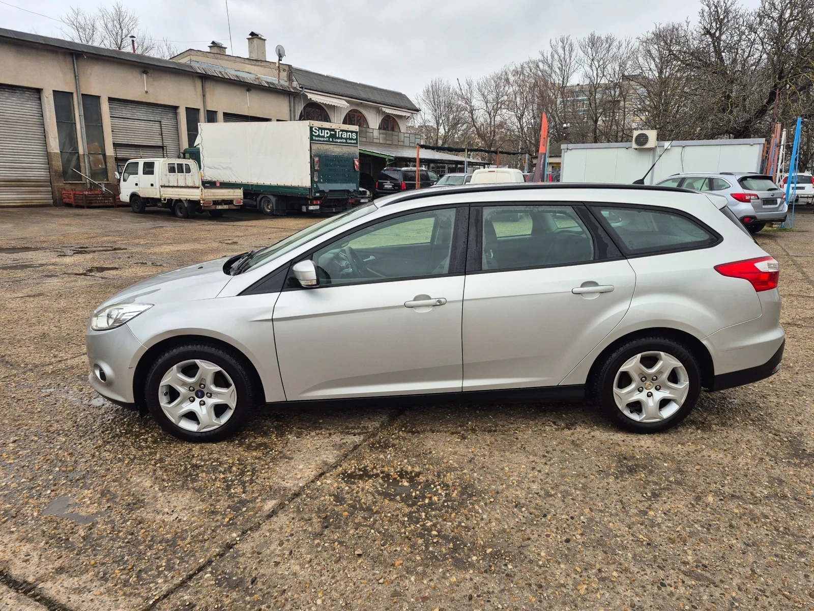 Ford Focus 2013 г 1.6 /95 кс - изображение 3
