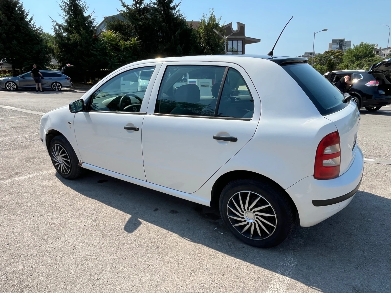 Skoda Fabia, снимка 5 - Автомобили и джипове - 54238632