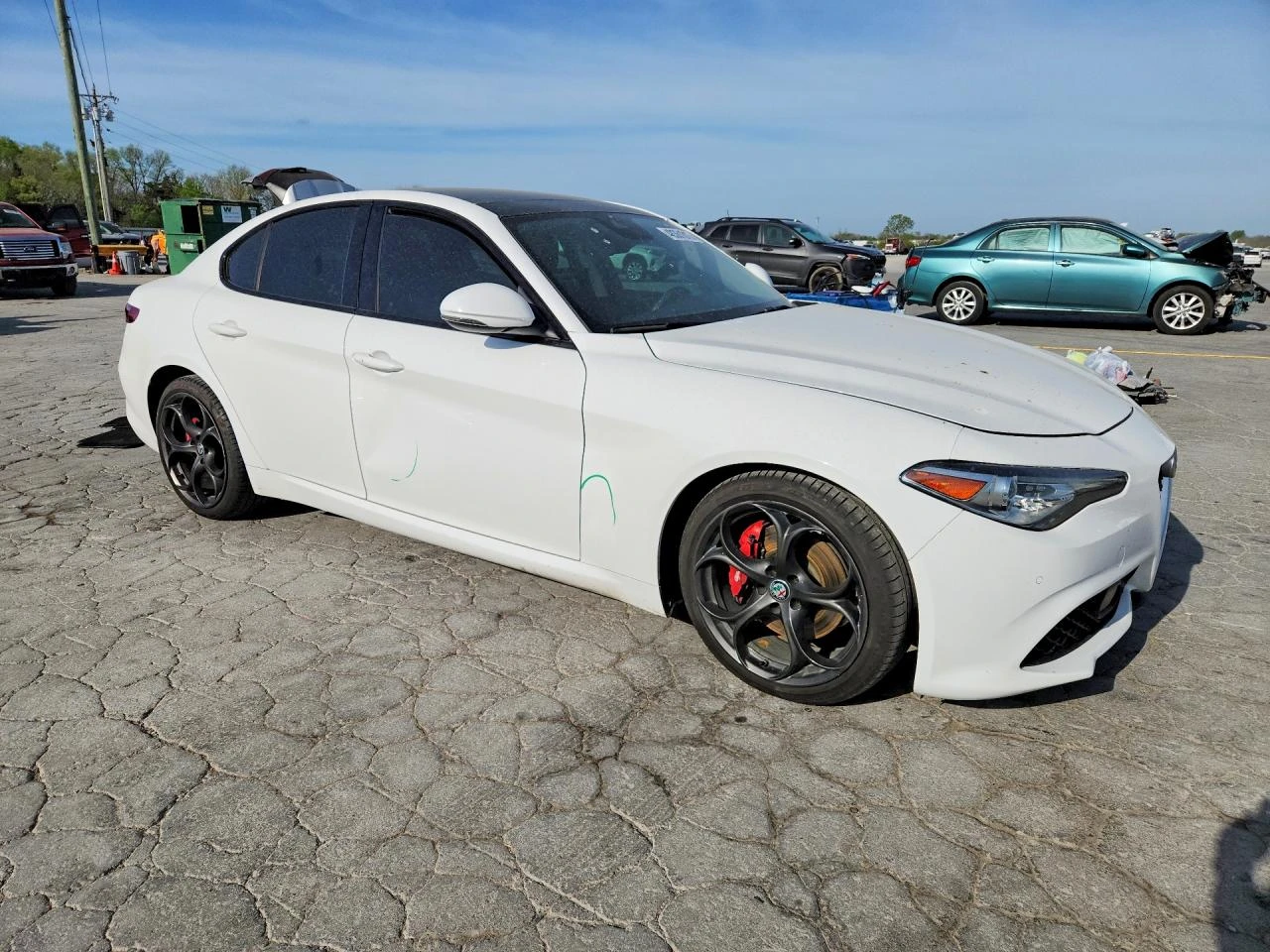 Alfa Romeo Giulia * TI* SPORT* КОЖА* ПОДГРЕВ* HARMAN KARDON* , снимка 4 - Автомобили и джипове - 54430106
