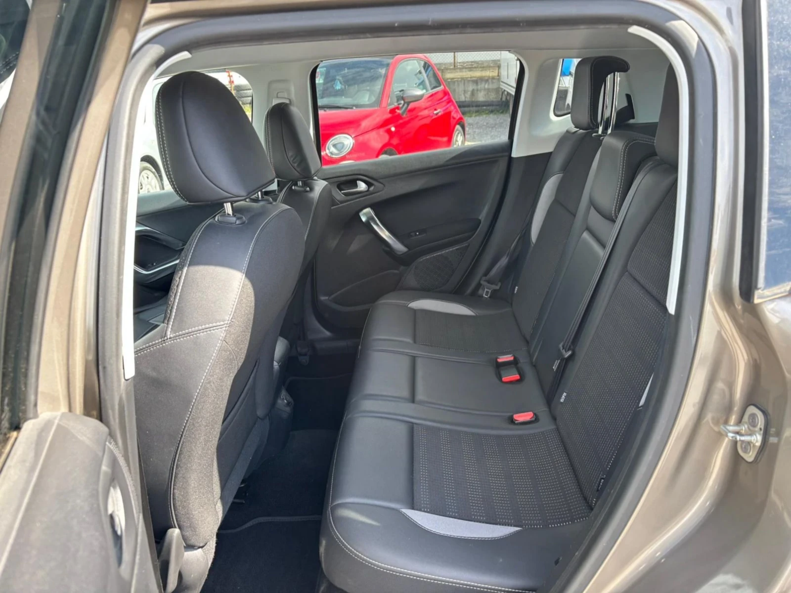 Peugeot 2008 1.6hdi Allure | Mobile.bg � ����������� 12
