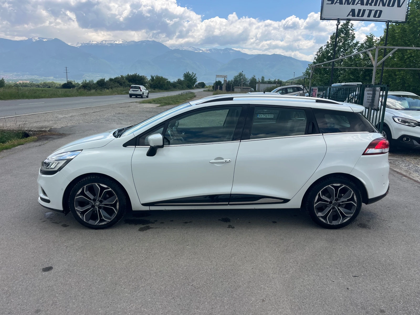 Renault Clio 1.5 DCI FUll LED, снимка 7 - Автомобили и джипове - 54692616