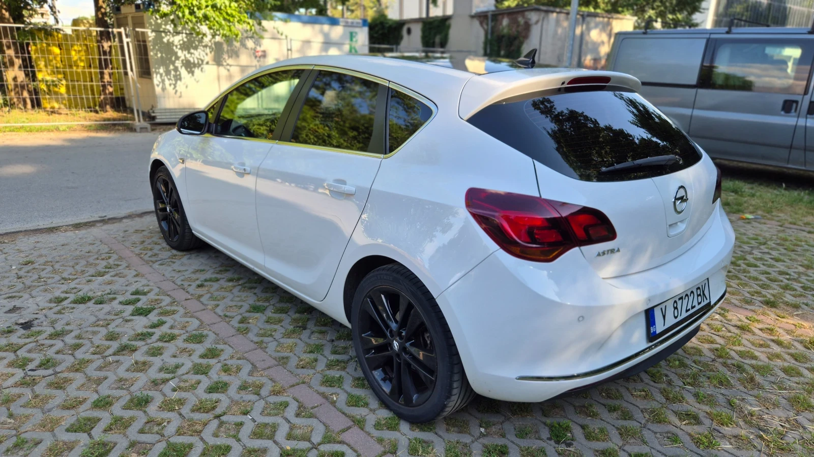 Opel Astra 1.4 turbo бензин-газ, снимка 3 - Автомобили и джипове - 55046332