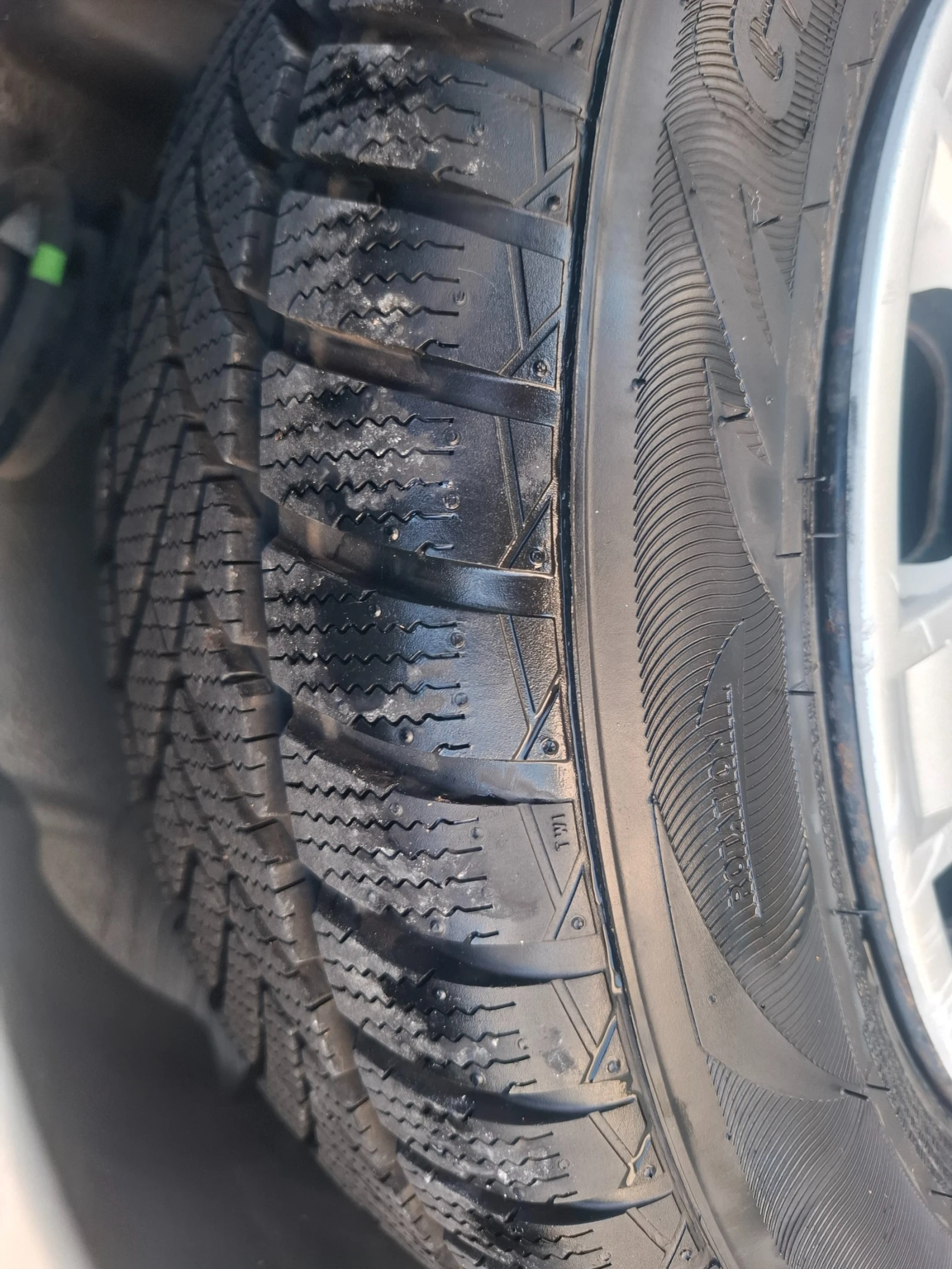VW Polo 1.4MPI/Клима/Газ, снимка 11 - Автомобили и джипове - 55292341