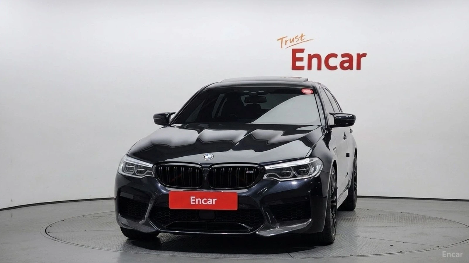 BMW M5 ДИСТРОНИК* BOWERS&WILLKINS* ОБДУХВАНЕ* 360* , снимка 3 - Автомобили и джипове - 55533247
