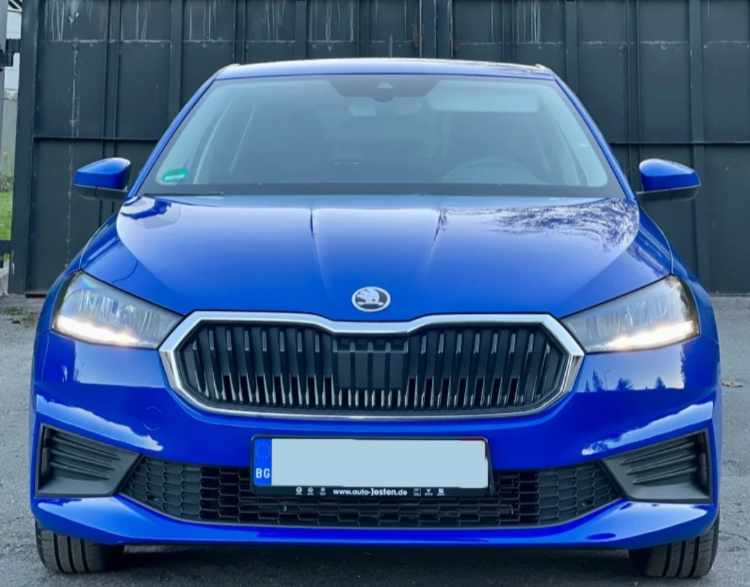 Skoda Fabia 10000, снимка 6 - Автомобили и джипове - 56015473