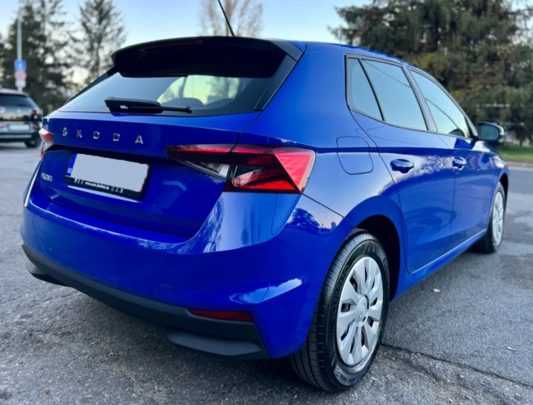 Skoda Fabia 10000, снимка 5 - Автомобили и джипове - 56015473