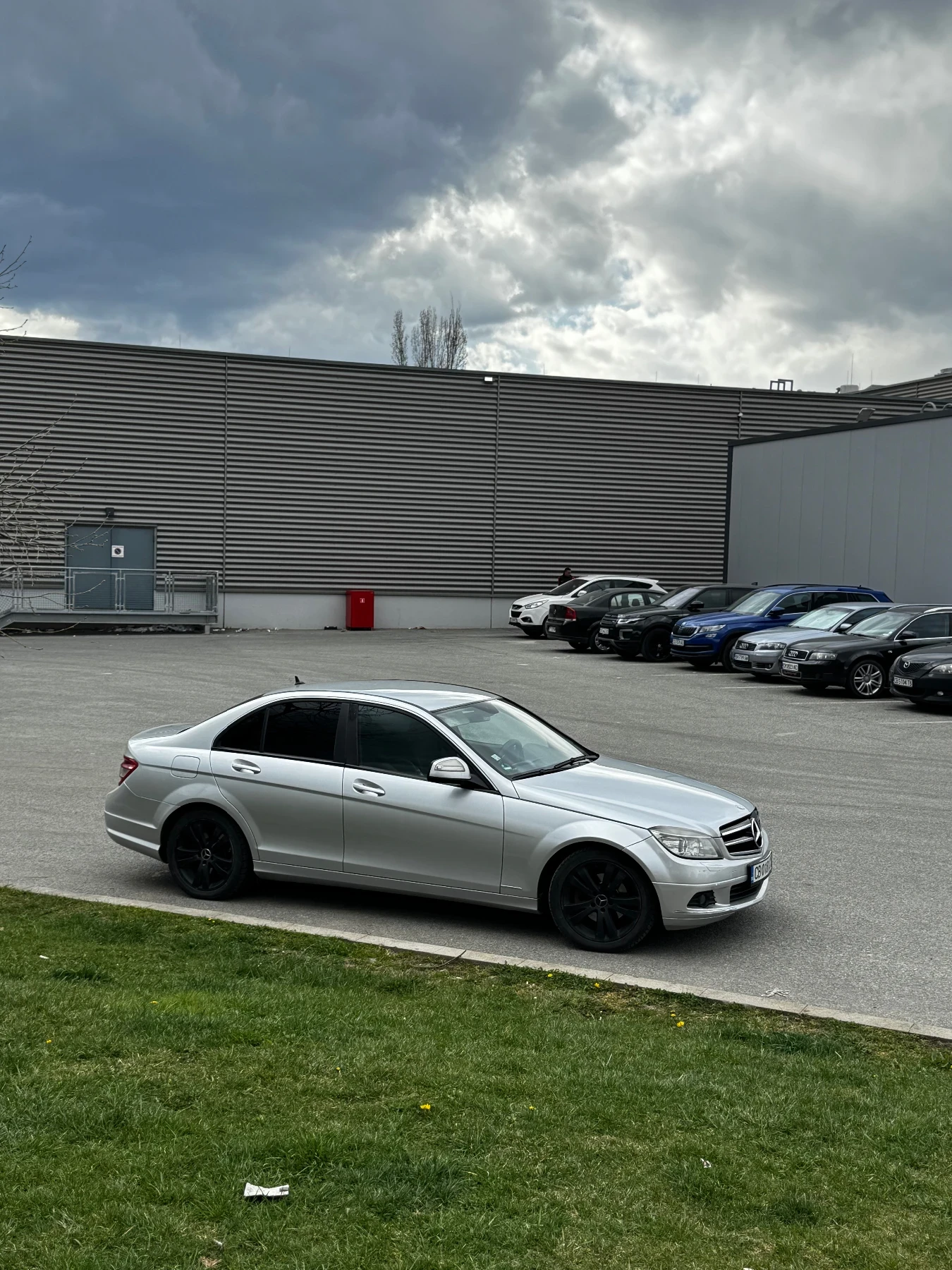 Mercedes-Benz C 220, снимка 4 - Автомобили и джипове - 56269420