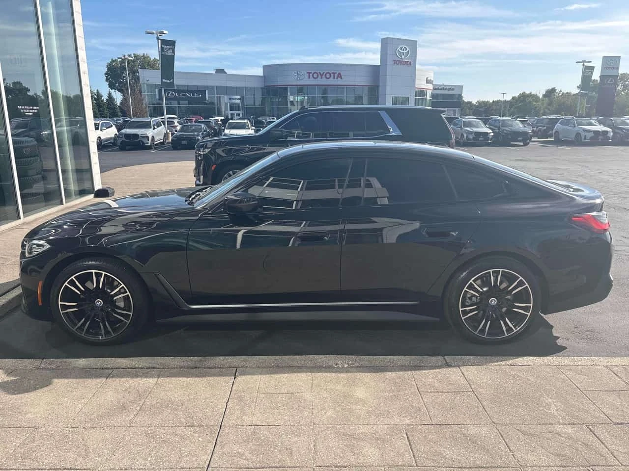 BMW i4 * eDrive35 * CARFAX *  | Mobile.bg � ����������� 2