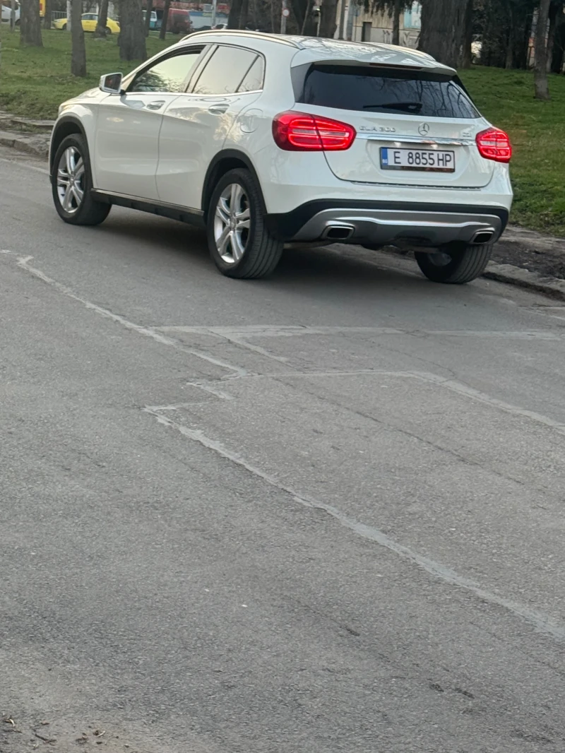 Mercedes-Benz GLA 220, снимка 2 - Автомобили и джипове - 49590229