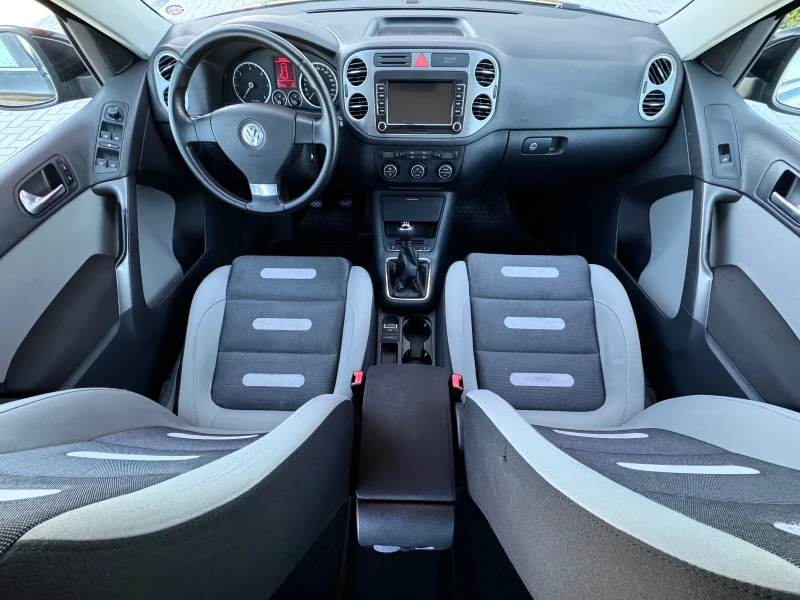 VW Tiguan 2.0 TDI / 4MOTION / NAVI / PODGREV / AVTOPILOT, снимка 9 - Автомобили и джипове - 51771476